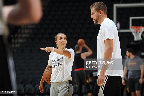 Report: Hammon turns down Florida&nbsp;offer