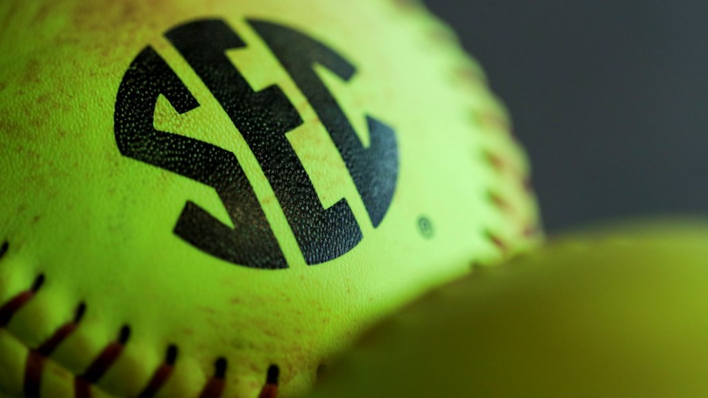 SB: Gators clinch #1 seed in SEC Tournament, will play Thursday&nbsp;night
