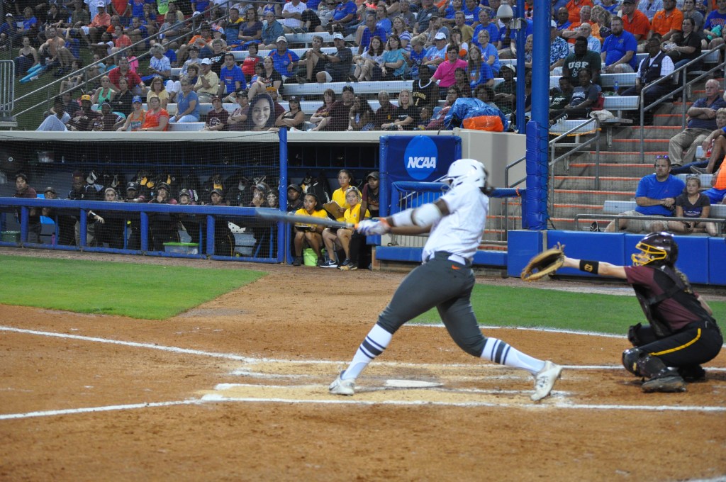 SB: Gators open 2018 regionals with run-rule victory,&nbsp;no-hitter
