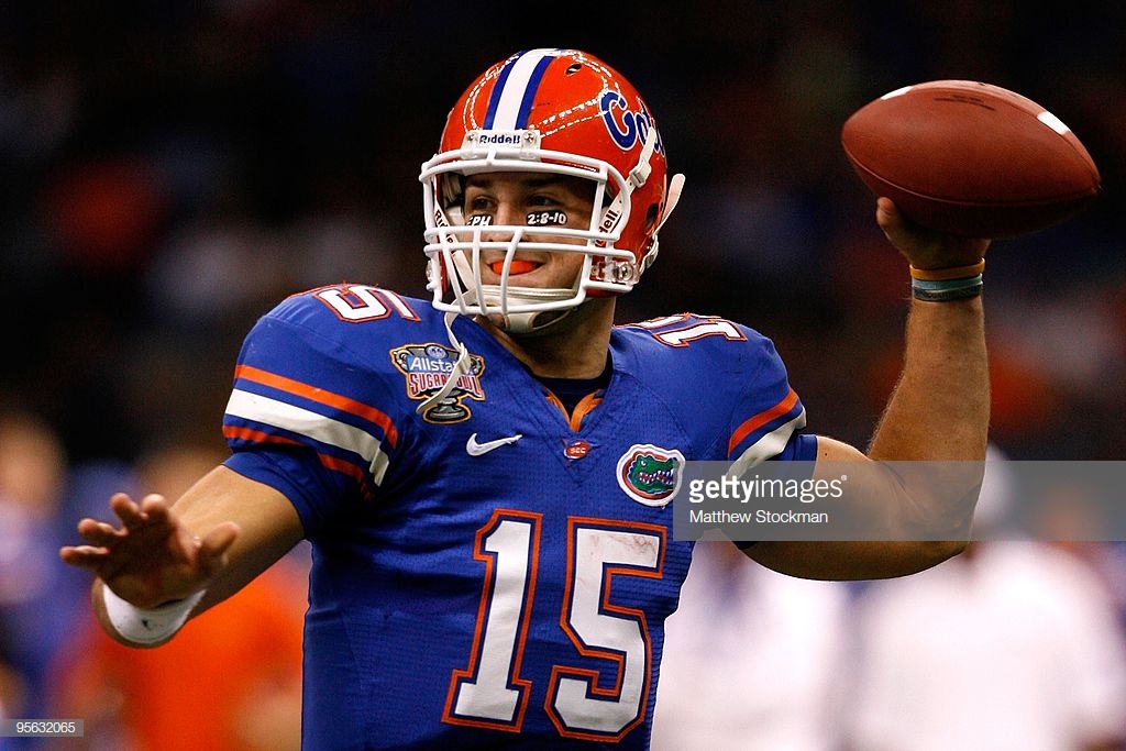 Tim Tebow to be inducted into Gators Ring of Honor at&nbsp;stadium