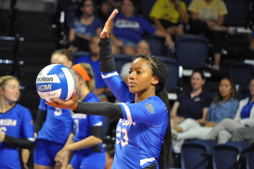 VB: Gators top Georgia in five sets, Move to 6-0 in&nbsp;SEC