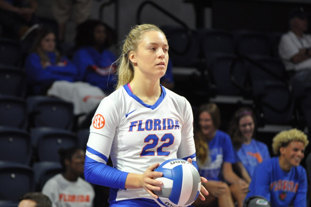 VB: No. 11 Gators down Arkansas; earn 1,000th Program&nbsp;victory