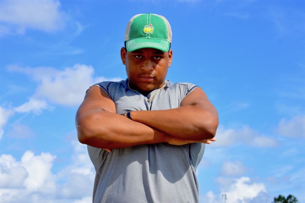 FB: 2019 3-star OL commits to Florida, formerly committed to&nbsp;Miami