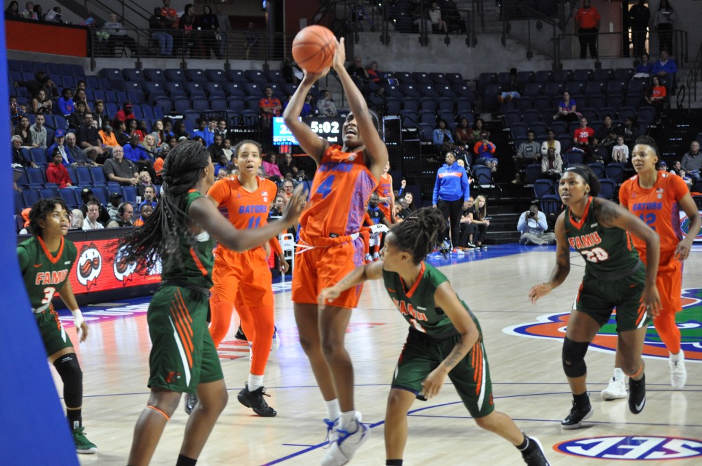 WBB: Gators rout Rattlers for third straight&nbsp;win