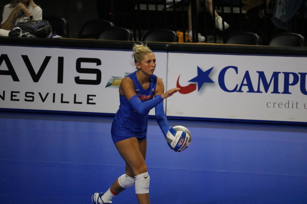 VB: No. 20 Florida Falls to Kentucky&nbsp;3-1