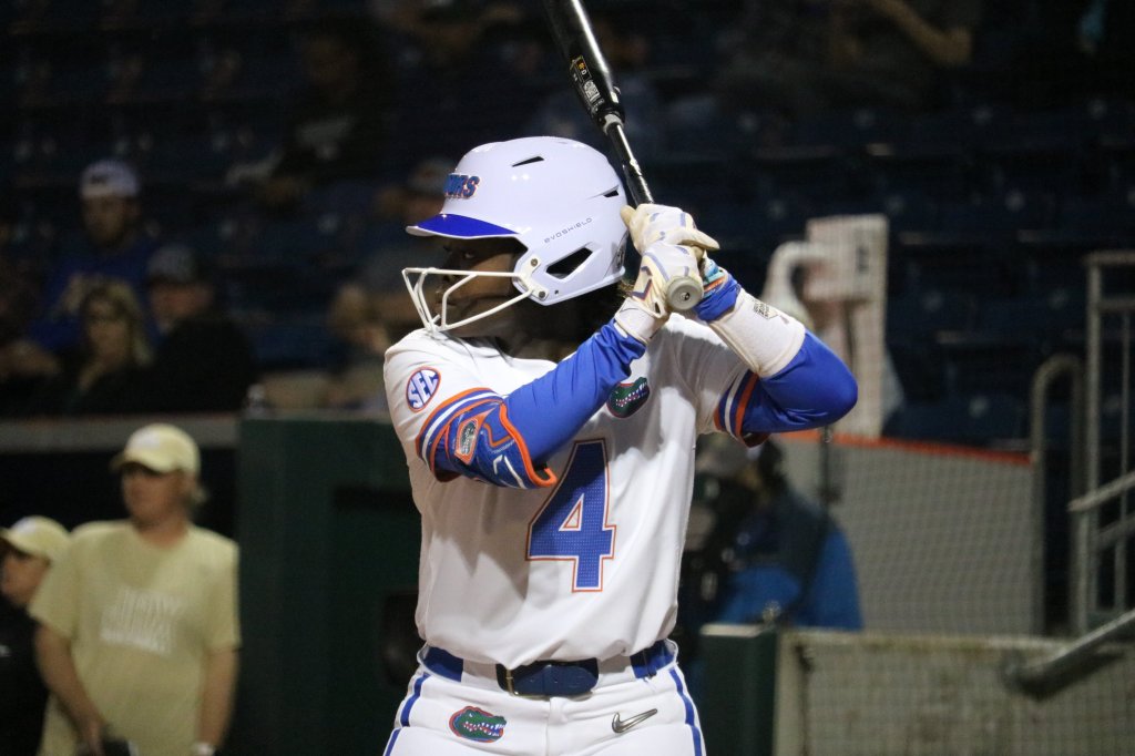 SB: Echols and Lindsey Power Florida Past Stetson  Tuesday on the&nbsp;Road