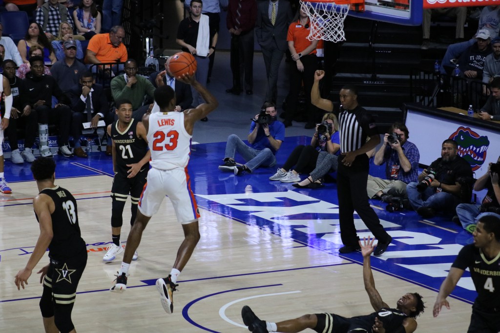 MBB: Florida routs Vanderbilt as Billy Donovan returns to&nbsp;Gainesville