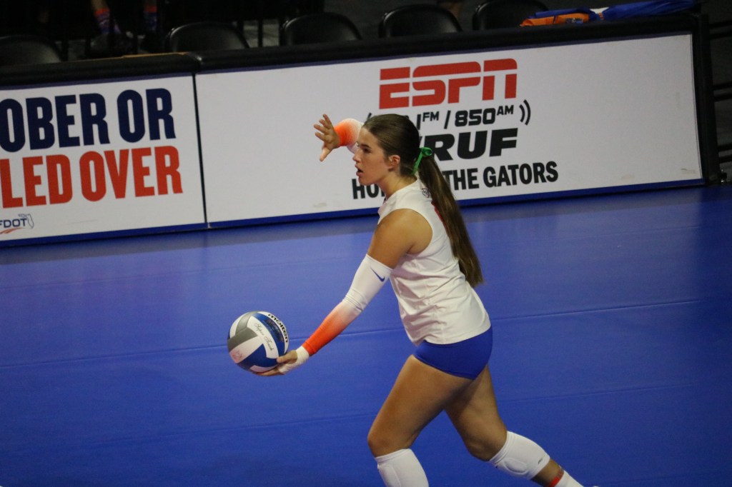 VB: UF Moves to 7-0 in Sweep Vs.&nbsp;Winthrop