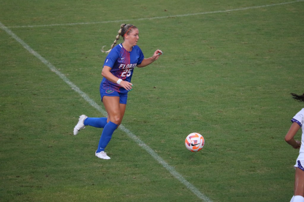 SOC: Gators Defeat Charlotte, Improve to 4-0-2&nbsp;Overall