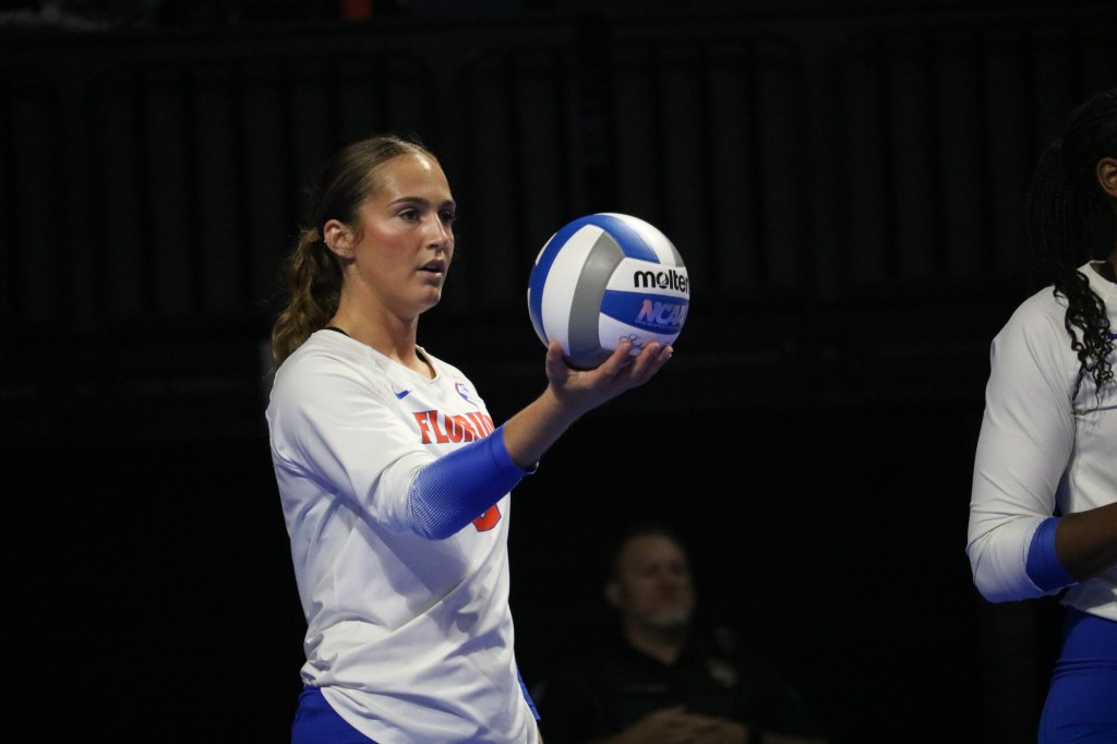 VB: Gators Lose Thrilling Five Setter to&nbsp;Tennessee