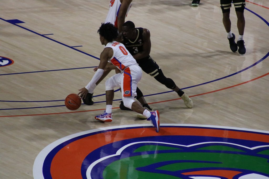 MBB: Gators Fall to Arkansas,&nbsp;75-64