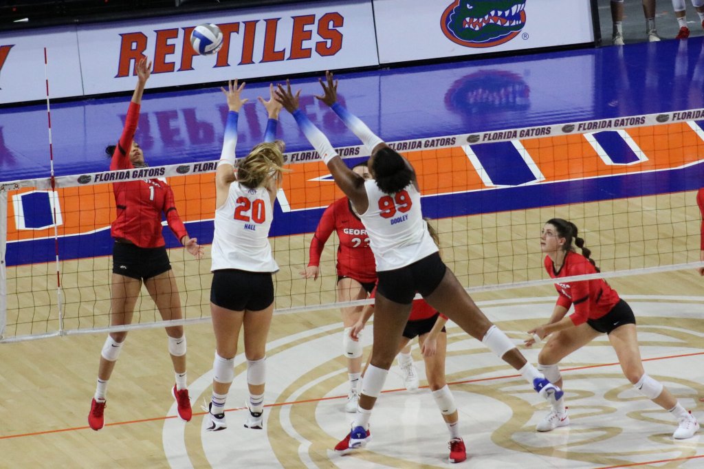 VB: Stanford Hands Florida its First Loss of the Season in Four&nbsp;Sets