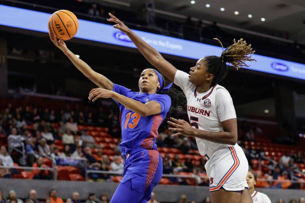 WBB: No. 23 Alabama Tops Florida with 3-point Surge,&nbsp;84-66