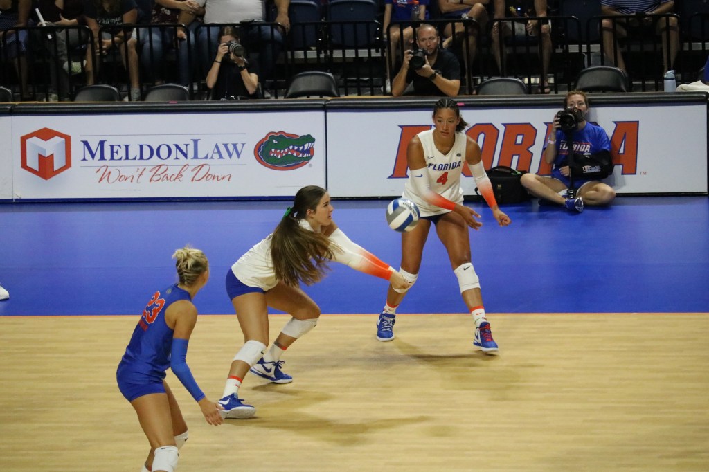 VB: Gators Come Up Short in Five-Setter With Texas&nbsp;A&M