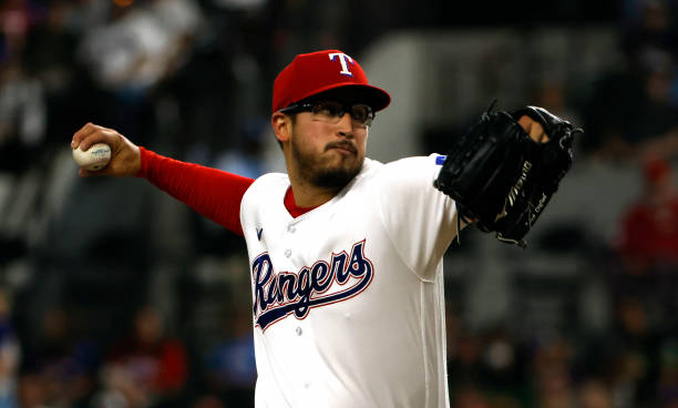 #GatorMade: Dane Dunning Improves To 5-1 With Texas&nbsp;Rangers