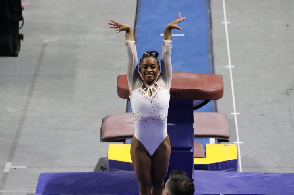WGYM Liveblog: No. 2 Florida & No. 4 Utah at West&nbsp;Virginia