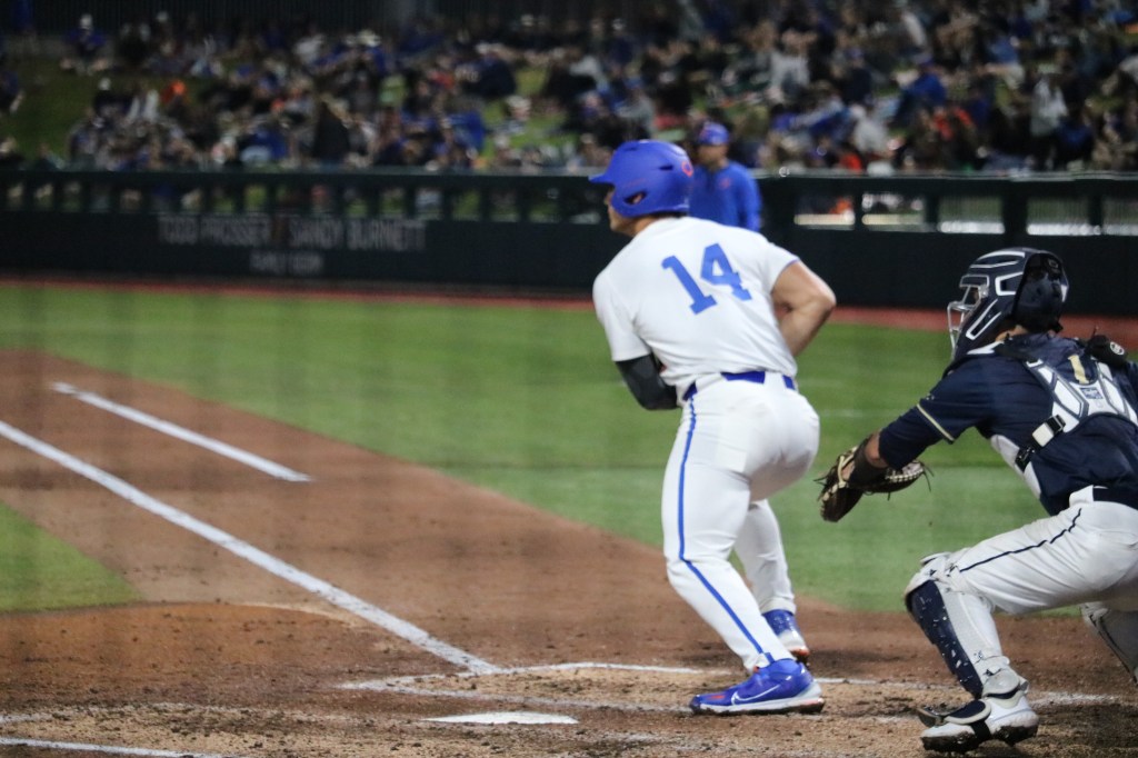 BSB: Florida collapses against Bulls, earns first&nbsp;loss