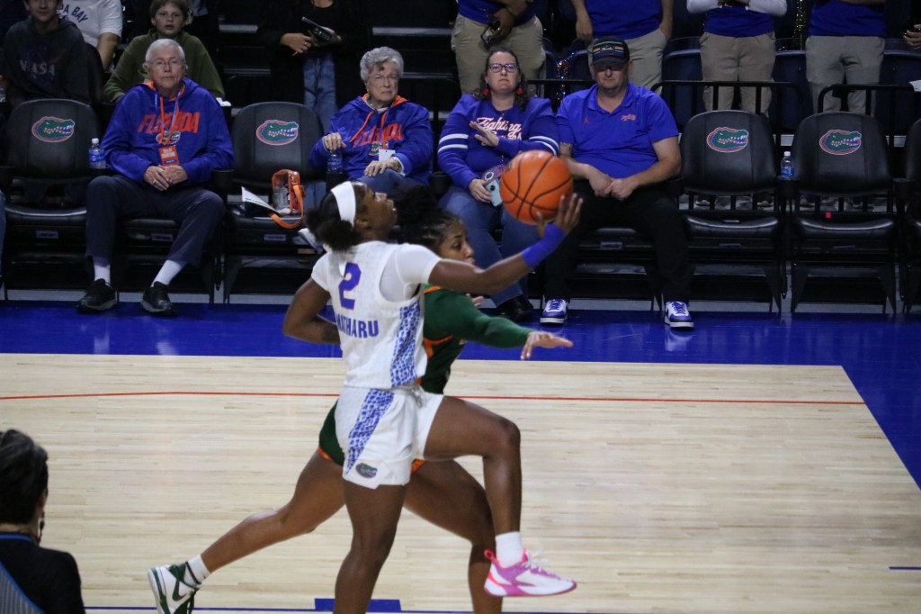 WBB: Gators Roll Past Wolverines in Jumpman&nbsp;Invitational