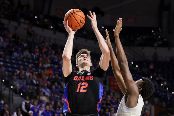 MBB: No. 20 Gators Rout North Florida,&nbsp;85-55