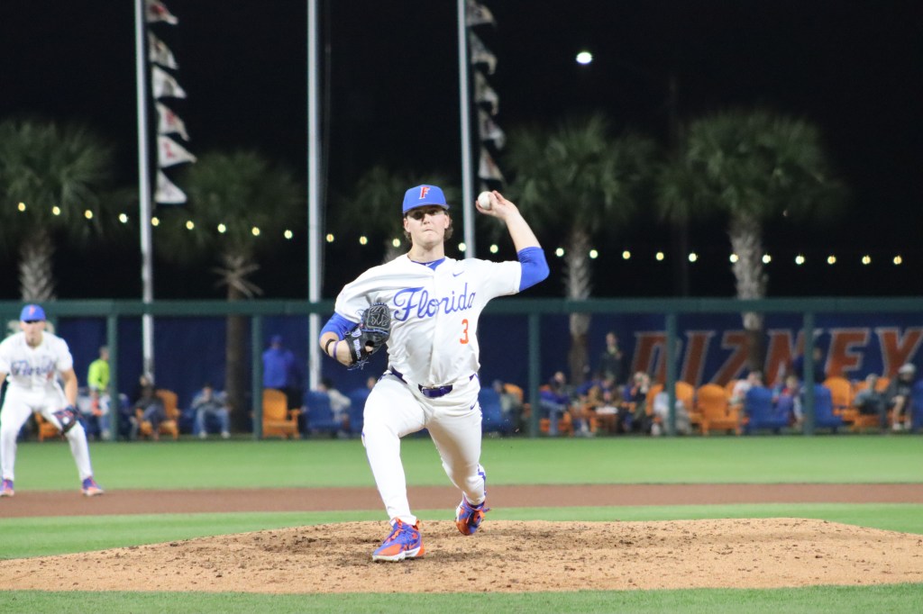 BSB: Gators Pitching Dominates USF Hitters in Midweek&nbsp;Matchup