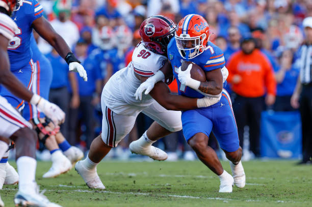 Etienne, Torrence Earn SEC Weekly&nbsp;Honors