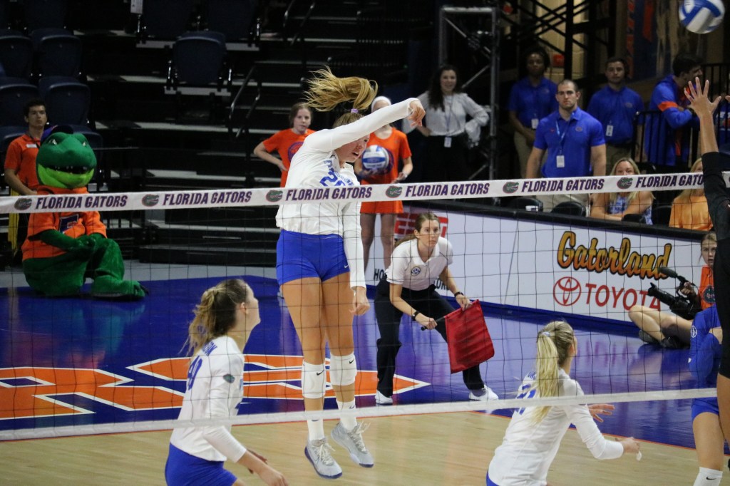 VB: Gators Beat Vols in Well-Rounded&nbsp;Showing