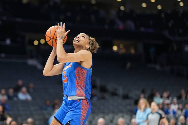 WBB: Gators Stun Crimson Tide 63-61 for First Ranked Win Since&nbsp;2022