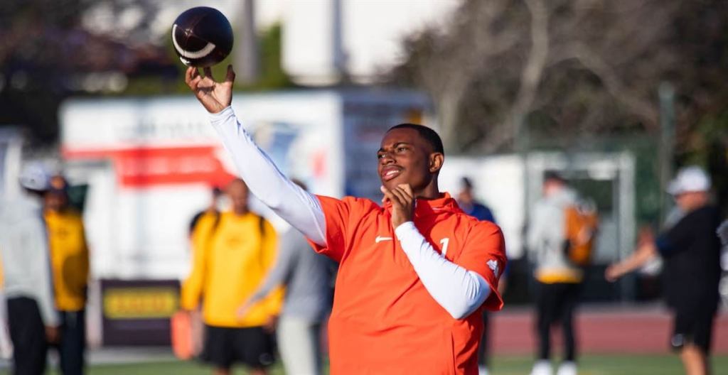 2025 4-Star QB Tramell Jones Commits to&nbsp;Gators