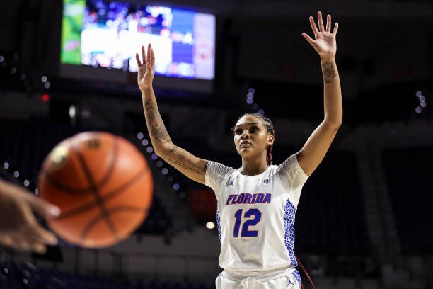 WBB: Gators Upset No. 10 LSU; Move to 15-5 on&nbsp;Season