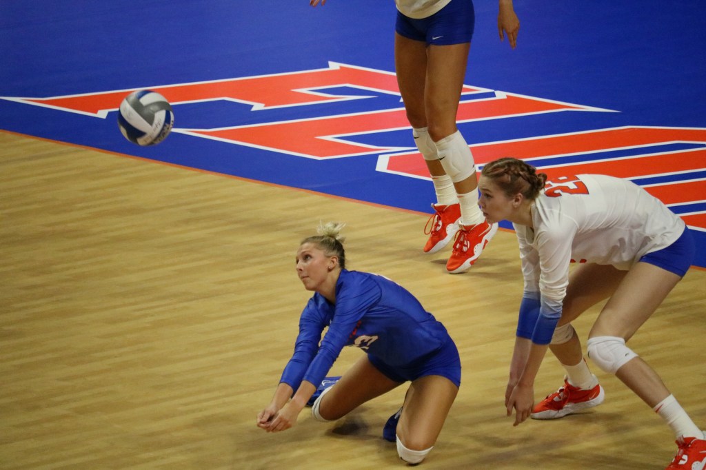 VB: Florida’s Defense Sends Cyclones Swirling Back to&nbsp;Iowa