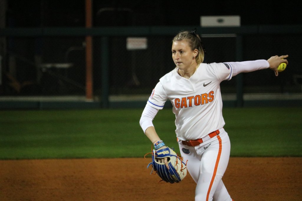 SB: Walton Records 800th Win at UF; Gators Sweep Day Two of Bubly&nbsp;Invitational