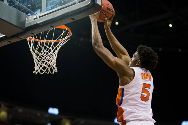 MBB: Shorthanded Gators destroy No. 6&nbsp;Volunteers