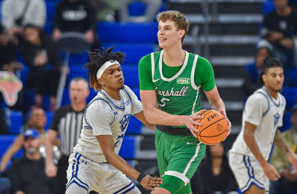 MBB: Gators Sign 7’1 Transfer, Micah&nbsp;Handlogten