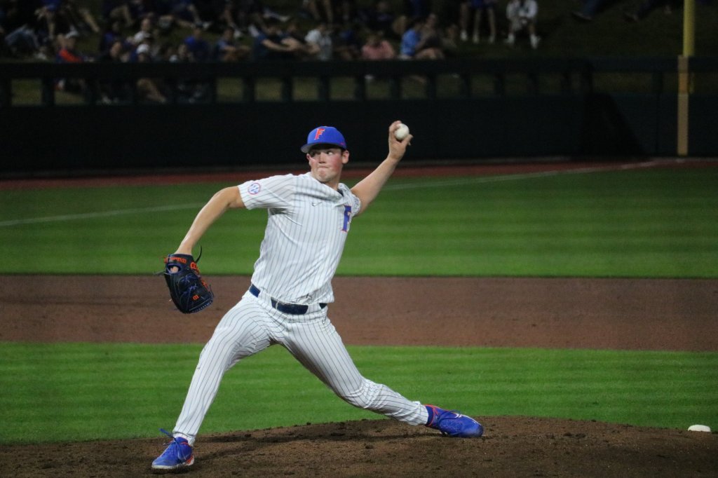 BSB: Gators Open SEC Play with 6-4 Win Over&nbsp;Alabama