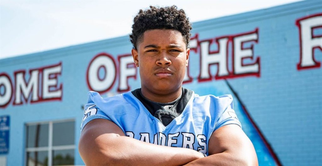 Gators Land Commitment of 2023 OL Bryce&nbsp;Lovett