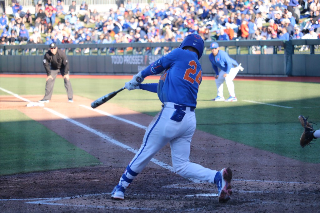 BSB: Gators Blast Owls,&nbsp;18-11