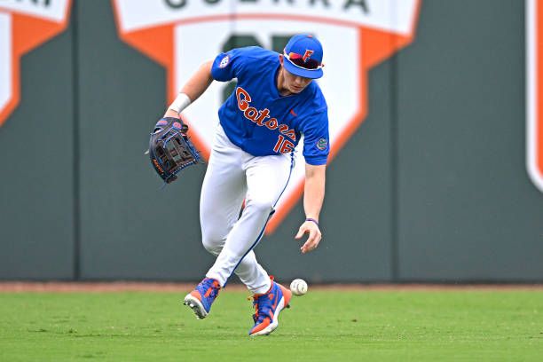 BSB: Gators upset No. 1 Texas in series&nbsp;opener