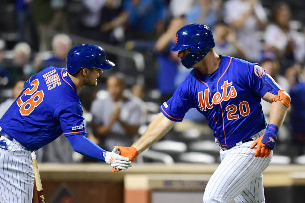 #GatorMade: Pete Alonso breaks MLB Rookie HR record&nbsp;(WATCH)