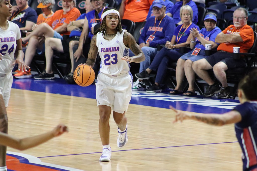 WBB: Gators Dominate Georgia for First SEC Win