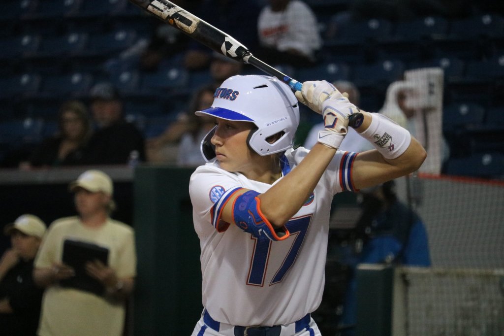 SB: Gators Drop Home Series Opener to&nbsp;Alabama