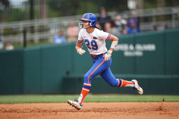 Rothrock, Kistler Lead Gators Past Cowgirls in WCWS&nbsp;Opener