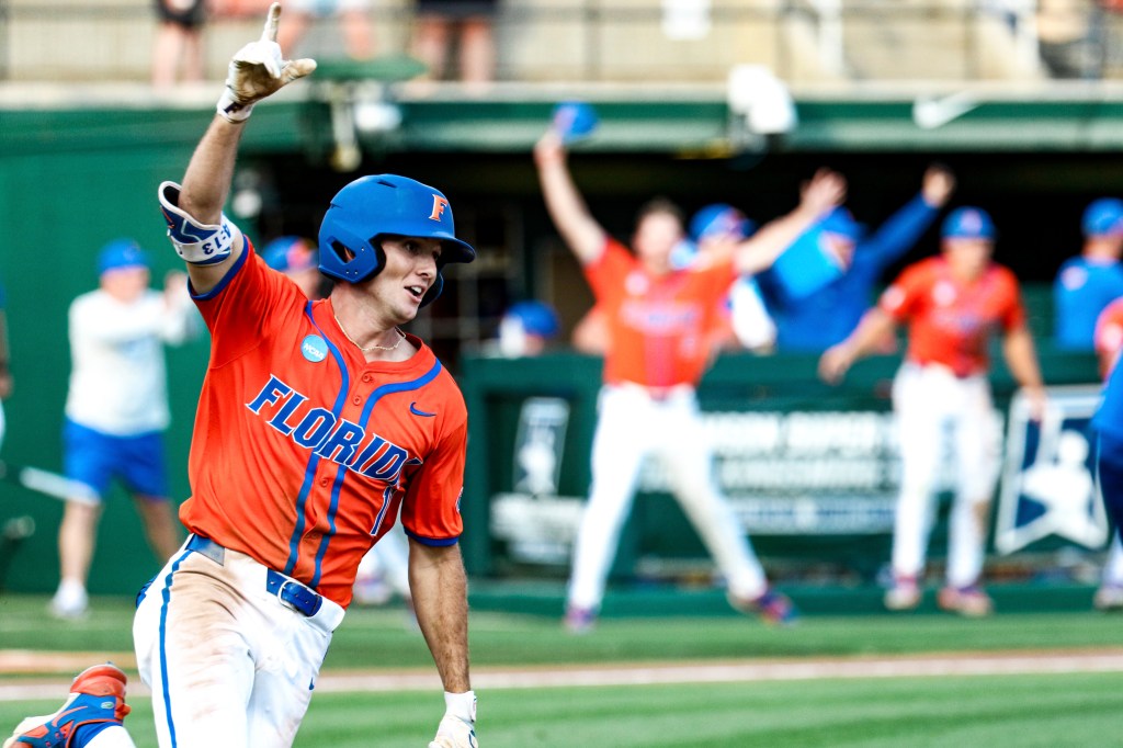 Robertson Sends Gators To Omaha With Walk-Off&nbsp;Winner