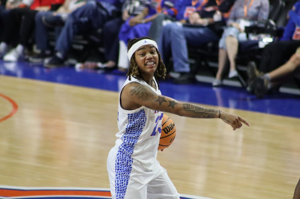 WBB: Florida Commands Missouri, 93-67