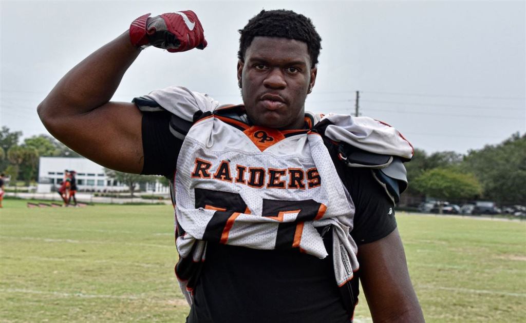 Gators Flip 4-Star OL Roderick Kearney From FSU