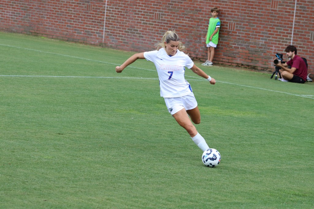 SOC: Gators Earn Point in Physical SEC&nbsp;Opener