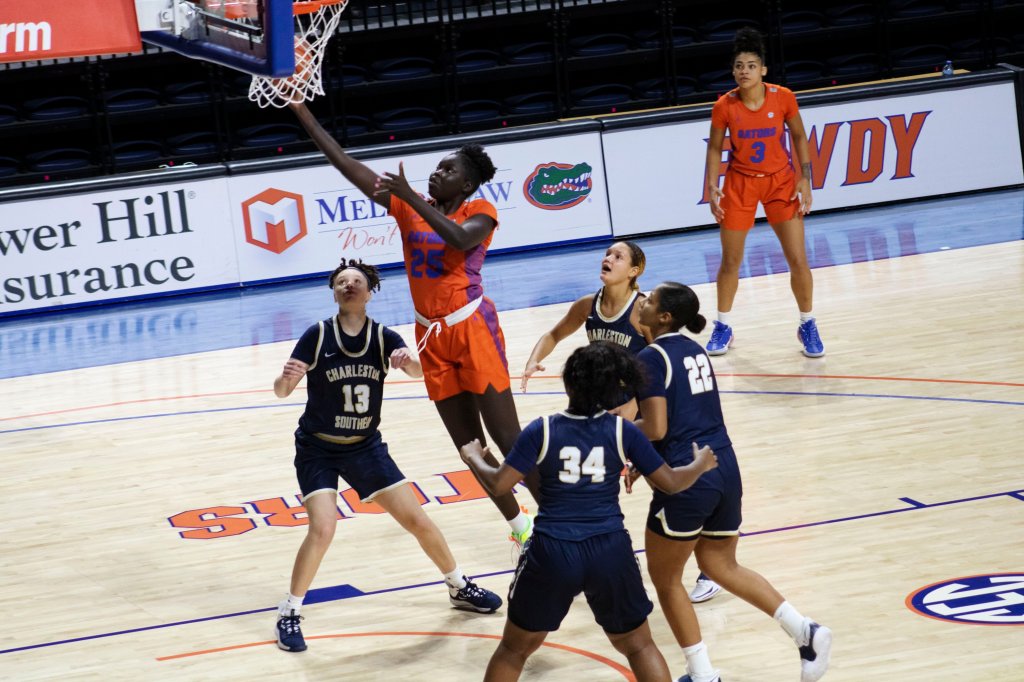 WBB: Gators move to 5-1 with road win over&nbsp;UNC-Asheville