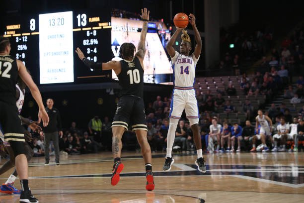MBB: Gators Rally to Top Vanderbilt; Keep Tournament Hopes&nbsp;Alive